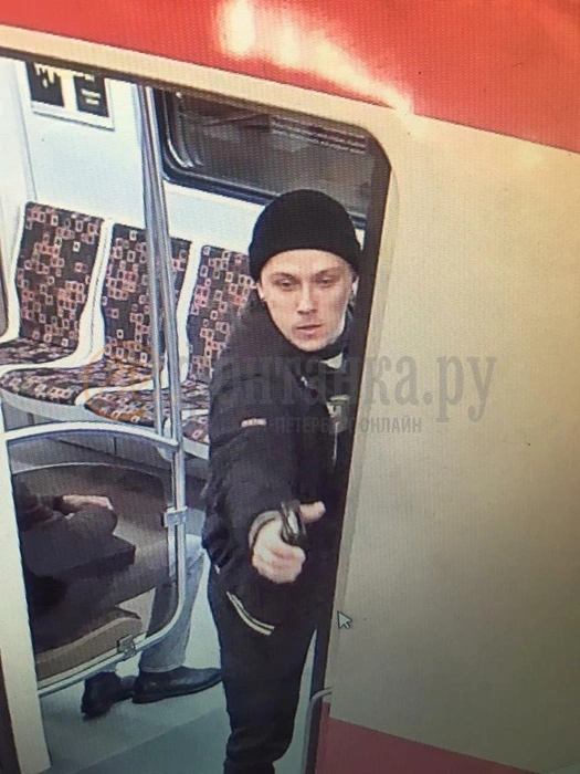 кадр из камеры видеонаблюдения | www.fontanka.ru