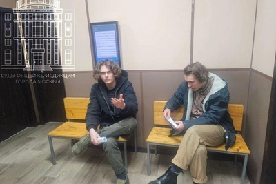 Арест активистов за замок на офис РКН из-за Telegram