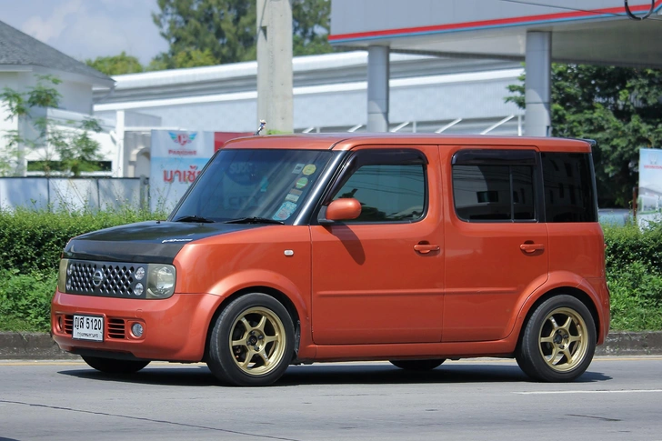 Nissan Cube | Источник: nitinut380/Shutterstock/Fotodom.ru