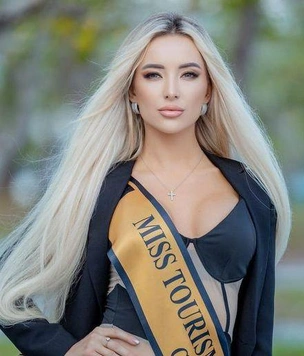 Юлия Павликова — самая титулованная победительница конкурсов красоты (мимо этих фото пройти нельзя)