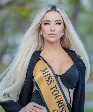 Юлия Павликова — самая титулованная победительница конкурсов красоты (мимо этих фото пройти нельзя)