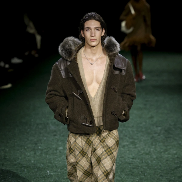 Burberry aw25 | Источник: IK ALDAMA