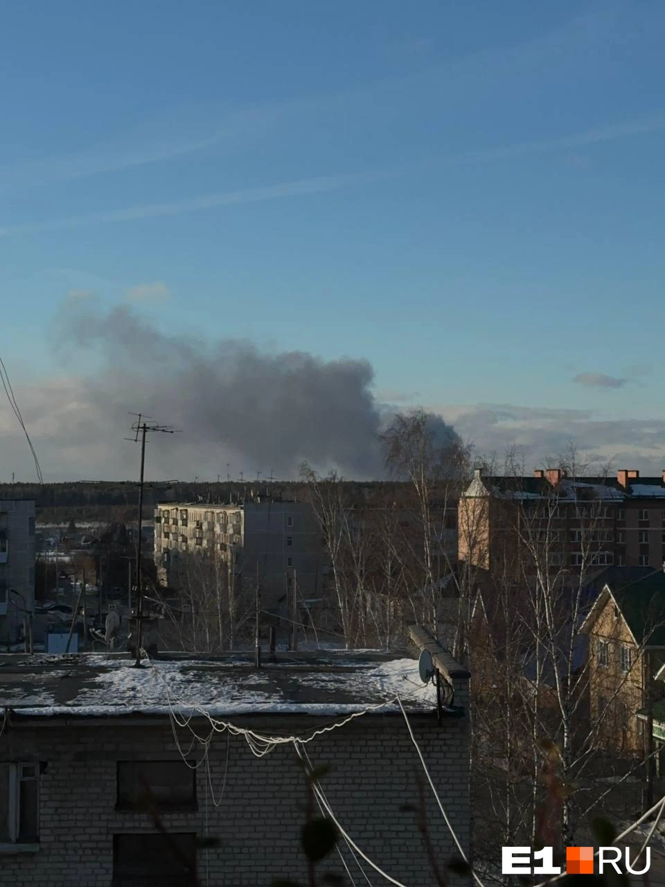 Такой вид открылся жителям Верхнего Дуброво | Источник: читатель E1.RU