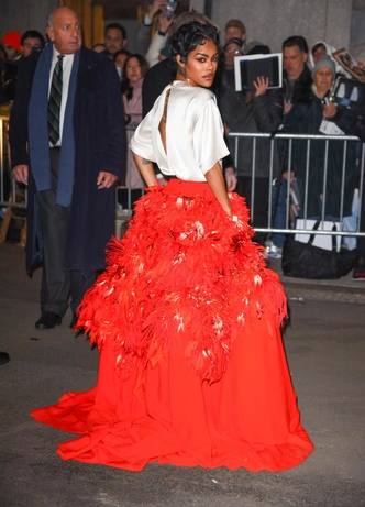 Как Тейяна Тейлор снова сделала открытый живот фэшн-заявлением: 30 лучших ее образов Как Тейяна Тейлор снова сделала открытый живот фэшн-заявлением: 30 лучших ее образов