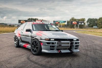 В Красноярске продают гоночный Toyota за 2,3 млн