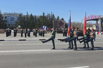 Парад Победы в Белогорске: 700 участников