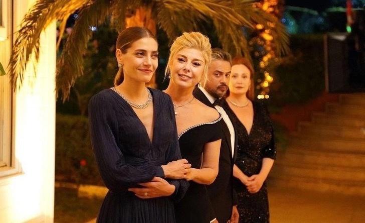 Сияй как Эда Йылдыз: 7 лучших нарядов на Новый год в стиле героинь турецких сериалов
