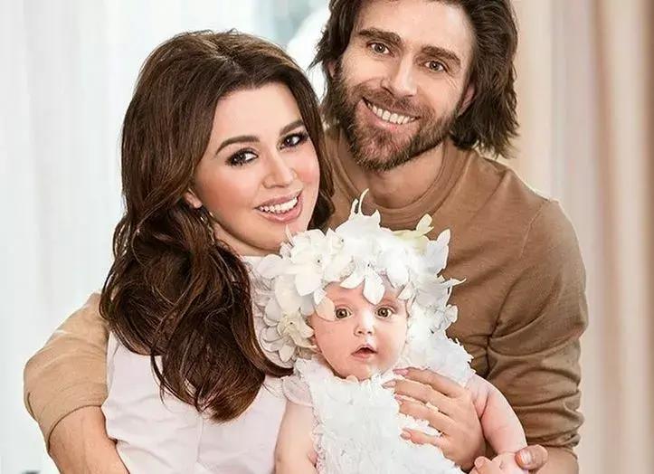 Умерла Анастасия Заворотнюк: последние годы актриса боролась с раком мозга