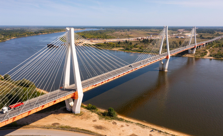 Для машин, поездов и людей: посмотрите на 10 самых красивых мостов России