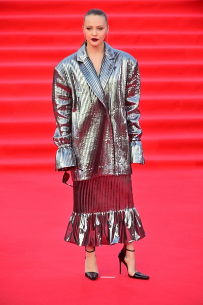 Юлия Хлынина | www.starhit.ru