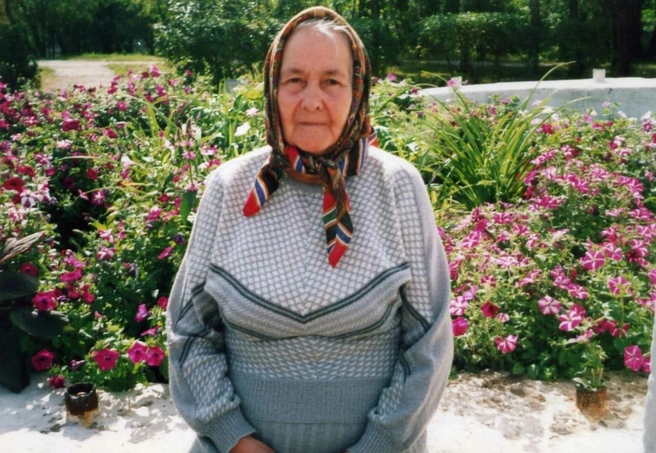 Хамдуня Бодеговна в 85 лет, хотя ей и было тяжеловато ходить из-за больных суставов, помогала родным&nbsp;
