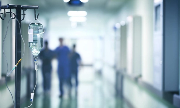 «Смирился, что буду с культей»: как спасали руку мужчине, нарушившему технику безопасности