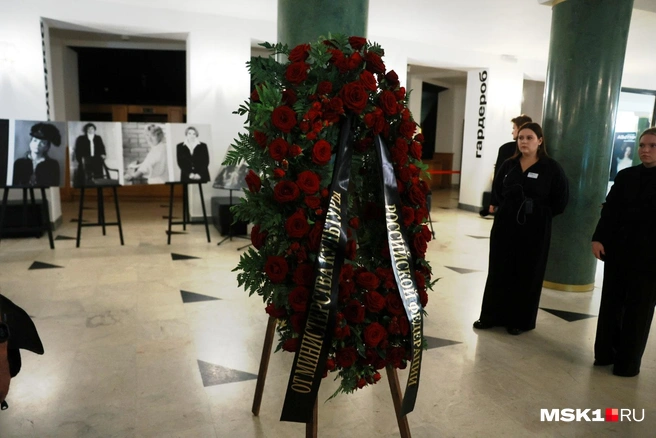 В Театре Моссовета прощаются с актрисой Валентиной Талызиной | Источник: Артём Устюжанин / MSK1.RU
