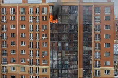 В Новосибирске загорелся балкон на девятом этаже