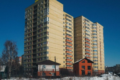 Omsk doctors to get apartments for 379 million rubles