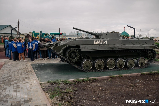 БМП-1&nbsp;— гусеничная бронемашина выпускалась с 1966 по 1983 годы, когда ее сменила БМП-2&nbsp;— близкая по конструкции, но с усиленным вооружением | Источник: Максим Серков / NGS42.RU
