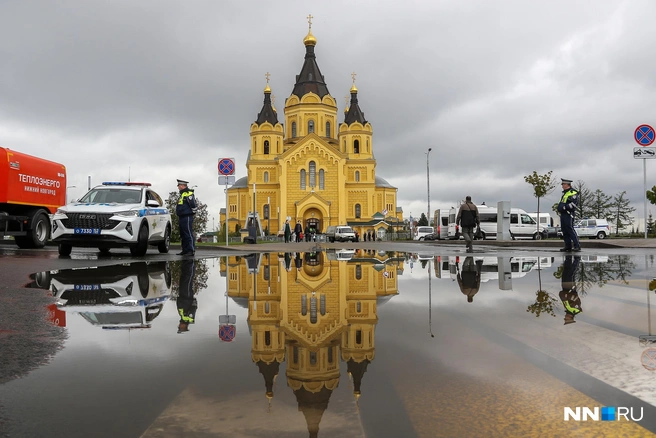 Проходила служба в одном из самых красивых соборов Нижнего | Источник: Наталья Бурухина