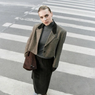 Новые ритуалы красоты, дух 70-х и драгоценные символы времени: главные новинки октября