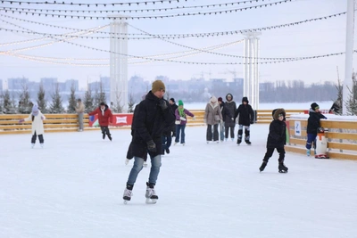 Каток в Воронеже на Адмиралтейской площади закроется 1 марта