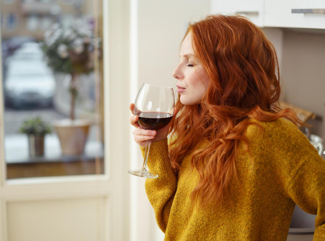 Полный алкогольный этикет: 15 правил, которые нельзя нарушать (чтобы не выглядеть невеждой)