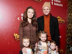 На 8-ю годовщину свадьбы Тарасов и Костенко сбежали от детей и проблем