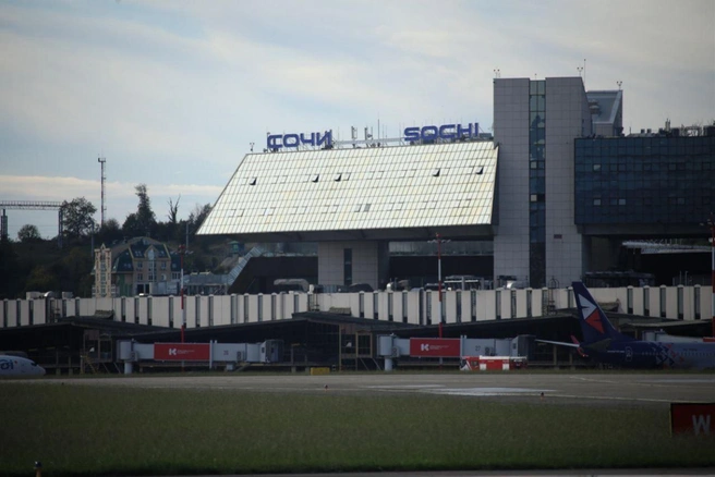 Два рейса ушли на запасные аэродромы из-за закрытого неба в Сочи | Источник: пресс-служба аэропорта Сочи