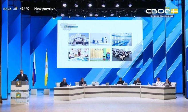 Губернатор осветил много тем | Источник: Владимир Владимиров / ВКонтакте