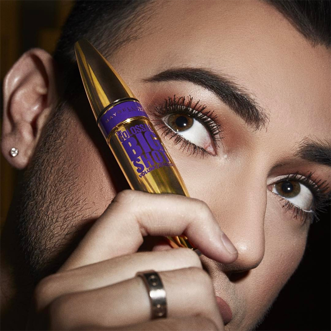 Мэнни Гутьеррес в рекламе туши Maybelline | marieclaire.ru