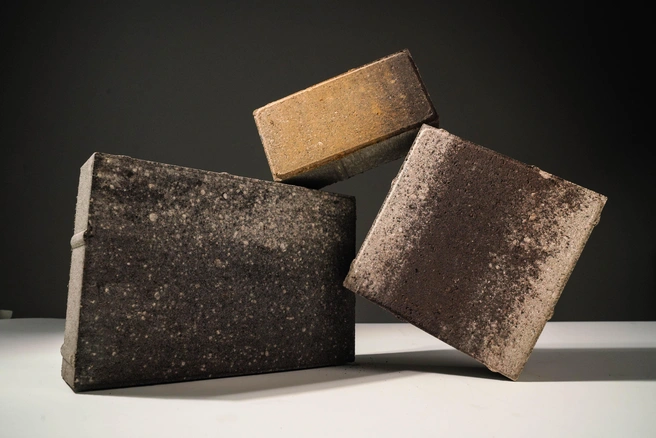 Завод производит как обычную, однослойную плитку, так и стоунмикс | Источник: PSB Плитка Архангельск