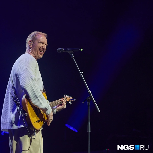 Константин Грим вышел к зрителям  | Источник:  Александр Ощепков / NGS.RU 