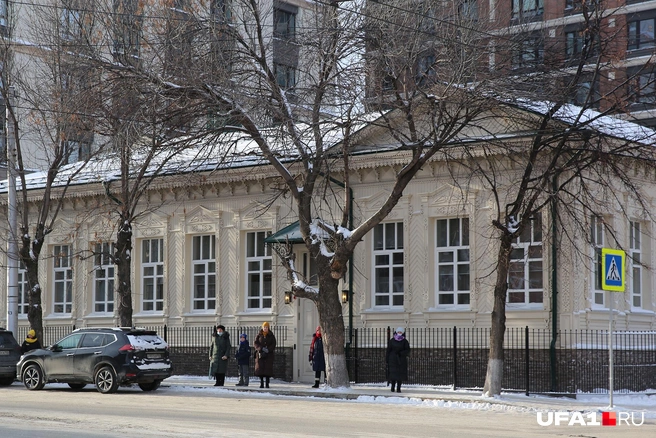 Люди забили тревогу, когда их стали высаживать, не доезжая до прежнего места остановки | Источник: Тимур Шарипкулов