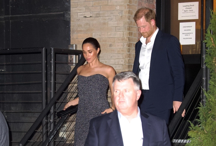 Меган Маркл в Chanel перезапускает свою модную карьеру | Источник: ALEQ, MAPE/Copyright © 2025 BACKGRID, Inc.