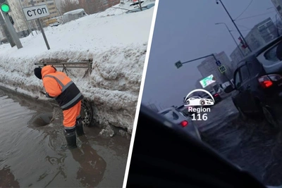 Прорыв водопровода в Казани затопил дорогу