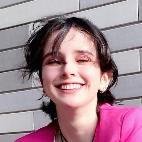 <p>Дина Умярова</p>