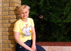 Муж Дарьи Донцовой умер от рака