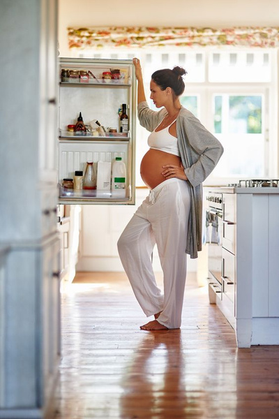 5 продуктов и 10 блюд, про которые лучше забыть на время беременности — советует врач