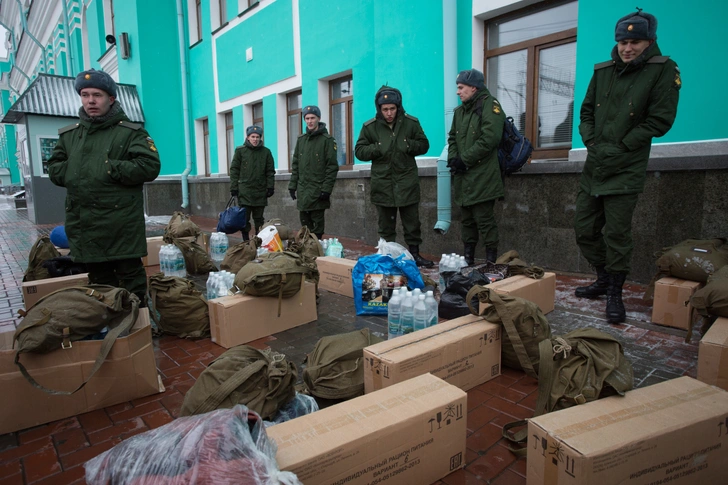 Соленый бекон и галеты: что входит в сухпаек мобилизованных россиян