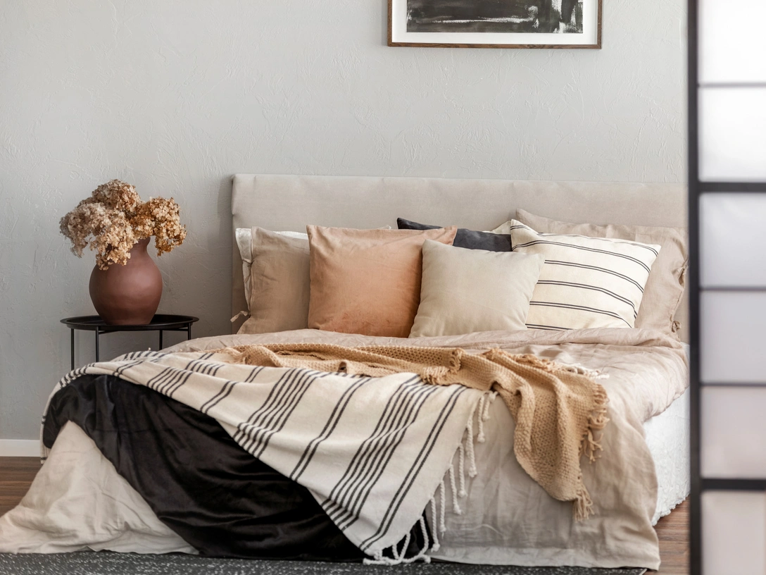 Скрытая угроза: какие ткани никогда нельзя использовать в быту (но вы это делаете) | marieclaire.ru