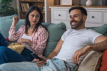 2 вещи, о которых совершенно точно не стоит говорить партнеру