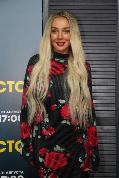 Анна Седокова | www.starhit.ru