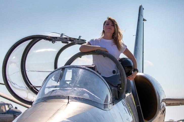 «Мечтаю о своем самолете»: как девушка из Кузбасса стала командиром «Боинга 737»