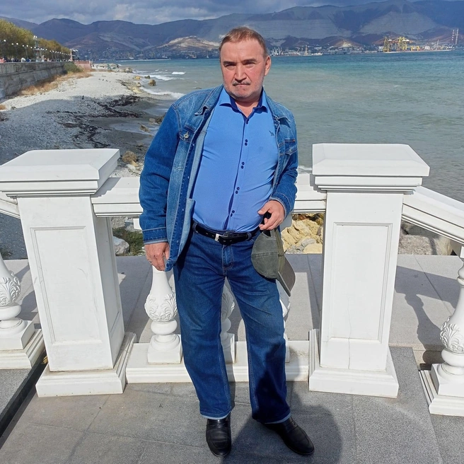 Александр Козин уехал в Новороссийск на заработки, а там погиб | Источник: из архива Сергея Давыдова