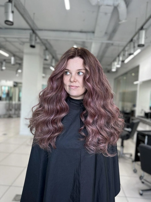 Источник: katerina_tsoy_hair / Instagram.com (экстремистская организация, деятельность запрещена на территории РФ)