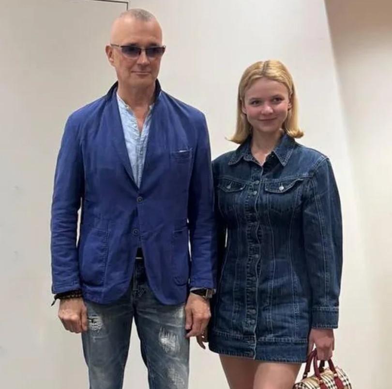 Жалел мужчин в неравных браках, но сам женился на балерине на 27 лет младше. Как изменились взгляды…