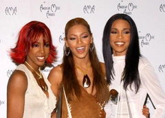 «Эти ведьмы вообще не стареют!»: группа Destiny’s Child в горячих ковбойских образах воссоединилась на концерте Бейонсе