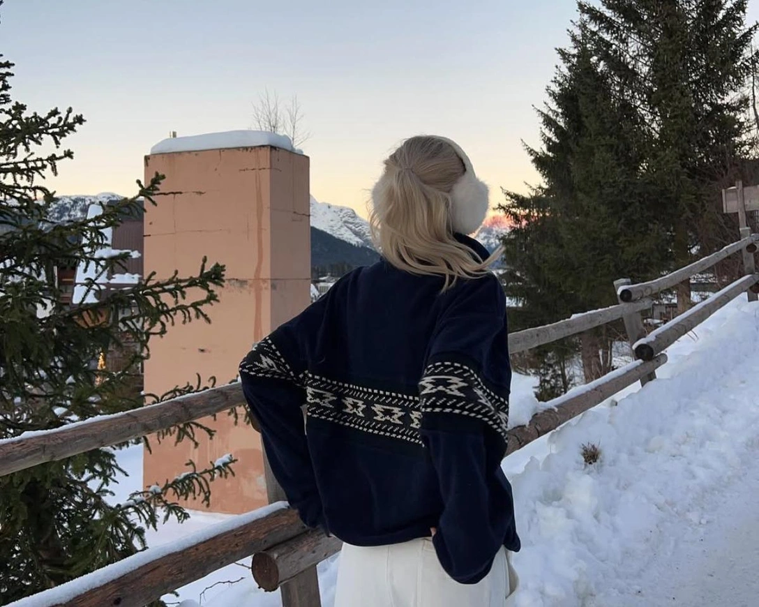 Прогноз Таро на декабрь 2025: что ждет каждый знак зодиака | marieclaire.ru