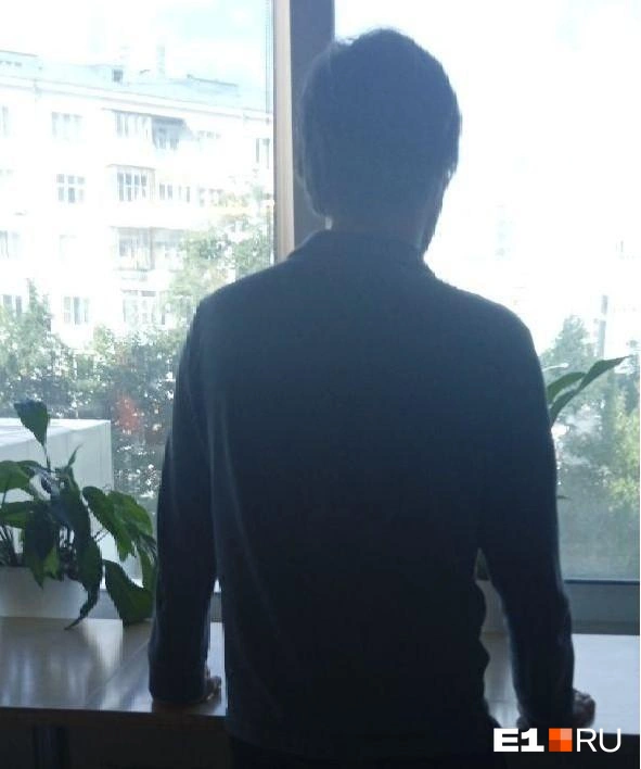 Кирилл готов все рассказать следователям. Возможно, после его истории будут проверять, действительно ли тот человек пришел на обследование | Источник: Елена Панкратьева / E1.RU