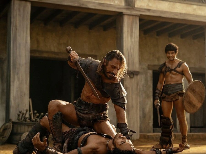 В этом сериале куча боевых сцен | Источник: spartacusstarz / Instagram (экстремистская организация, деятельность запрещена на территории РФ)
