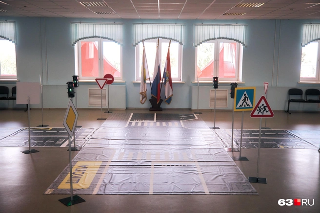 Можно в любой момент развернуть мобильный автогородок и провести занятие | Источник: Роман Данилкин / 63.RU