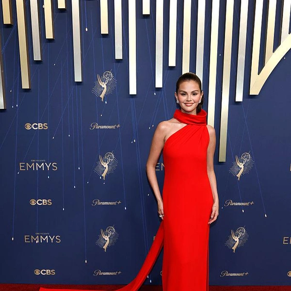 Селена Гомес